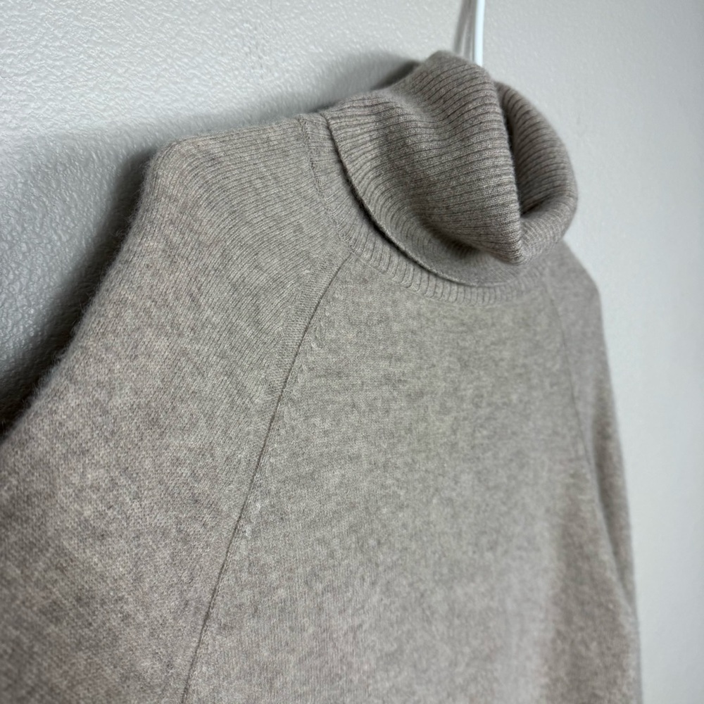 Jarbo turtle neck 100% cashmere sweater tan EUC‎ E - Picture 5 of 14